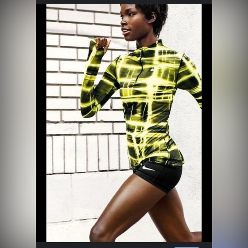 Nike Pro 1/4 Zip Pullover Women‎ Small Neon Yellow LIKE NEW Graphic Running Top